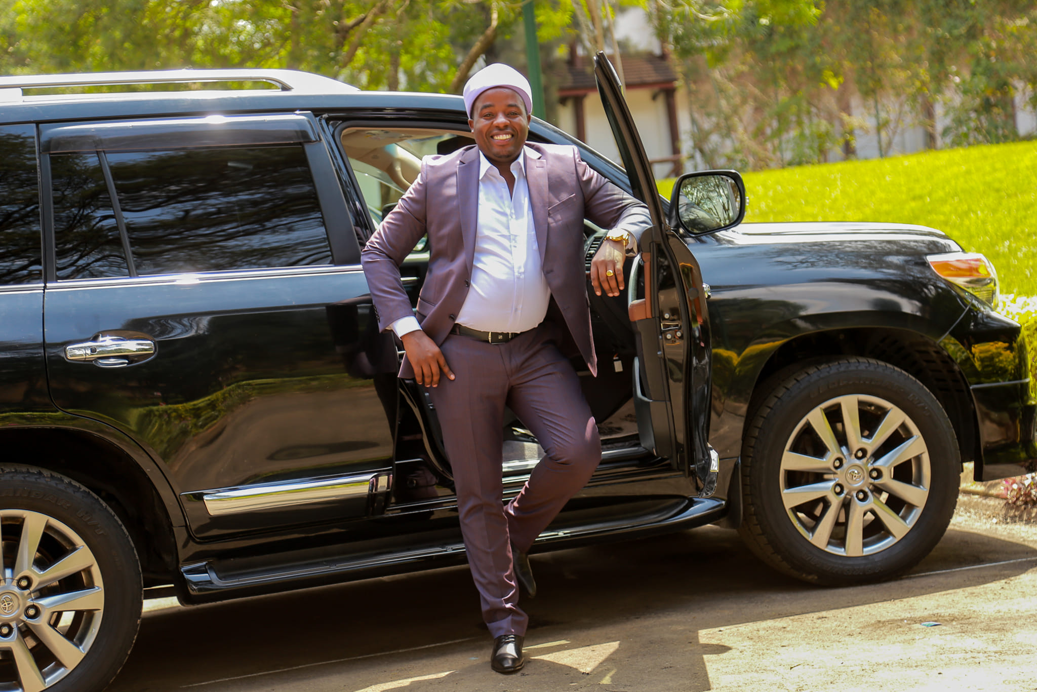 Gospel star Peter Karangu wa Muraya faces family controversy amid success in music, philanthropy, and brand influence. Here’s his journey and response.