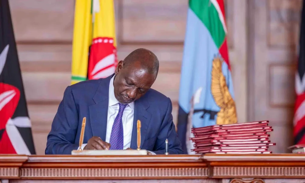 A shift in investor appetite is favoring longer-term bonds over short-term T-bills amid falling yields and rate cuts. Pension funds and insurers are locking in double-digit returns to cushion against future volatility.