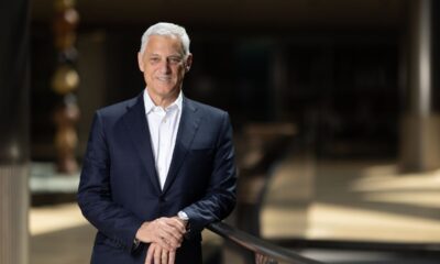 While Goldman Sachs and JPMorgan tighten their return-to-office mandates, Standard Chartered is charting a different course. The bank insists flexibility is the future of workplace culture in finance. This approach may prove attractive for talent seeking balance in a demanding industry.