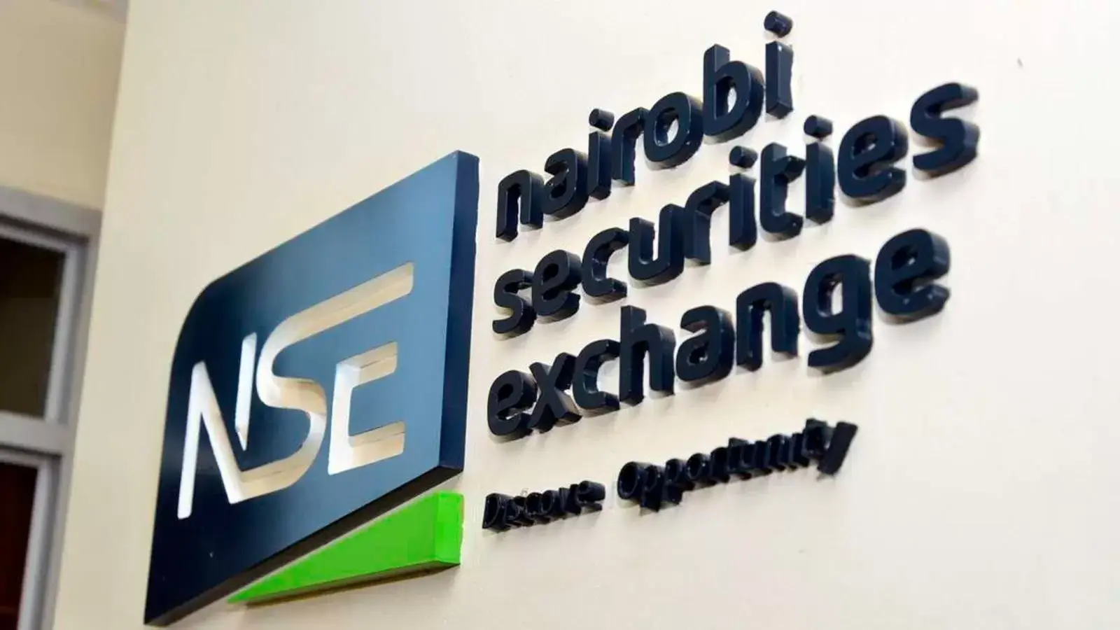 Kenya’s government plans to sell up to 65% of Kenya Pipeline Company on the Nairobi Securities Exchange. If successful, the IPO could transform the local capital markets and revive retail investor enthusiasm. It also signals a broader shift toward privatization under IMF-supported reforms.