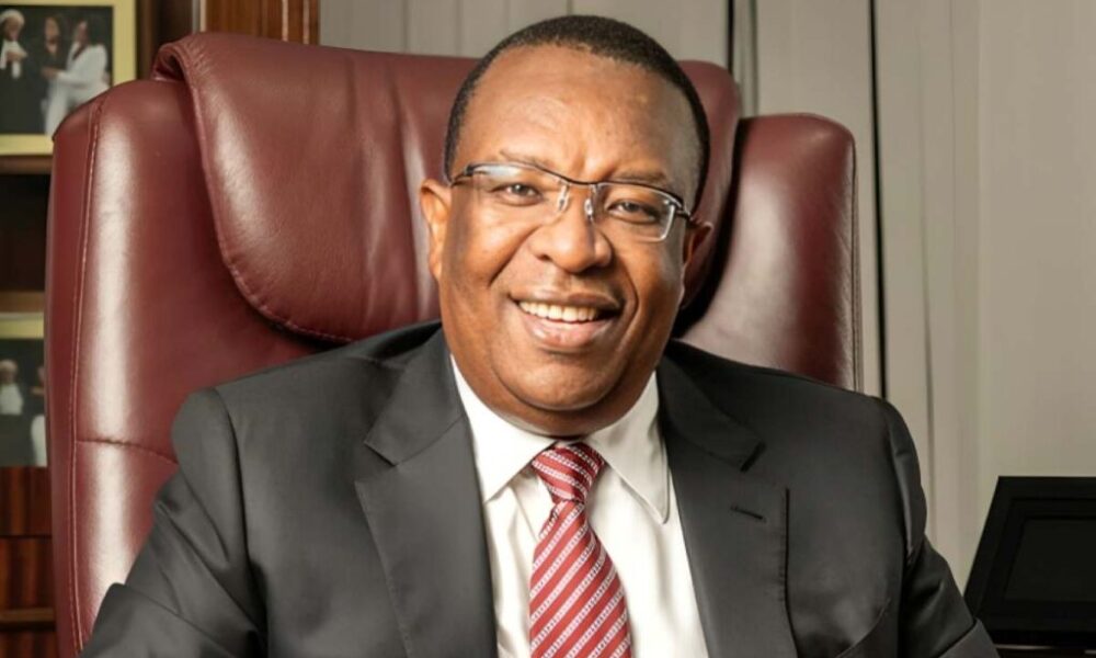 Co‑op Bank CEO Becomes Top Shareholder Dr. Gideon Muriuki has increased his stake to 2.3%, overtaking longtime investor Baloobhai Patel. His move signals strong insider confidence amid the bank’s rising profits and first interim dividend.