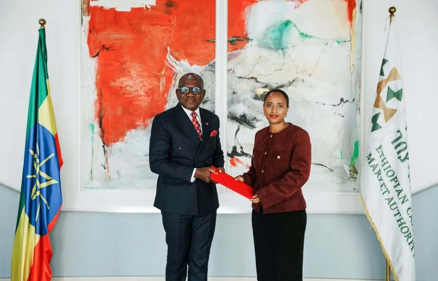 Ethiopia has granted Nigeria’s United Capital its first foreign investment banking licence. The move marks a key step in the country’s controlled financial liberalisation strategy.